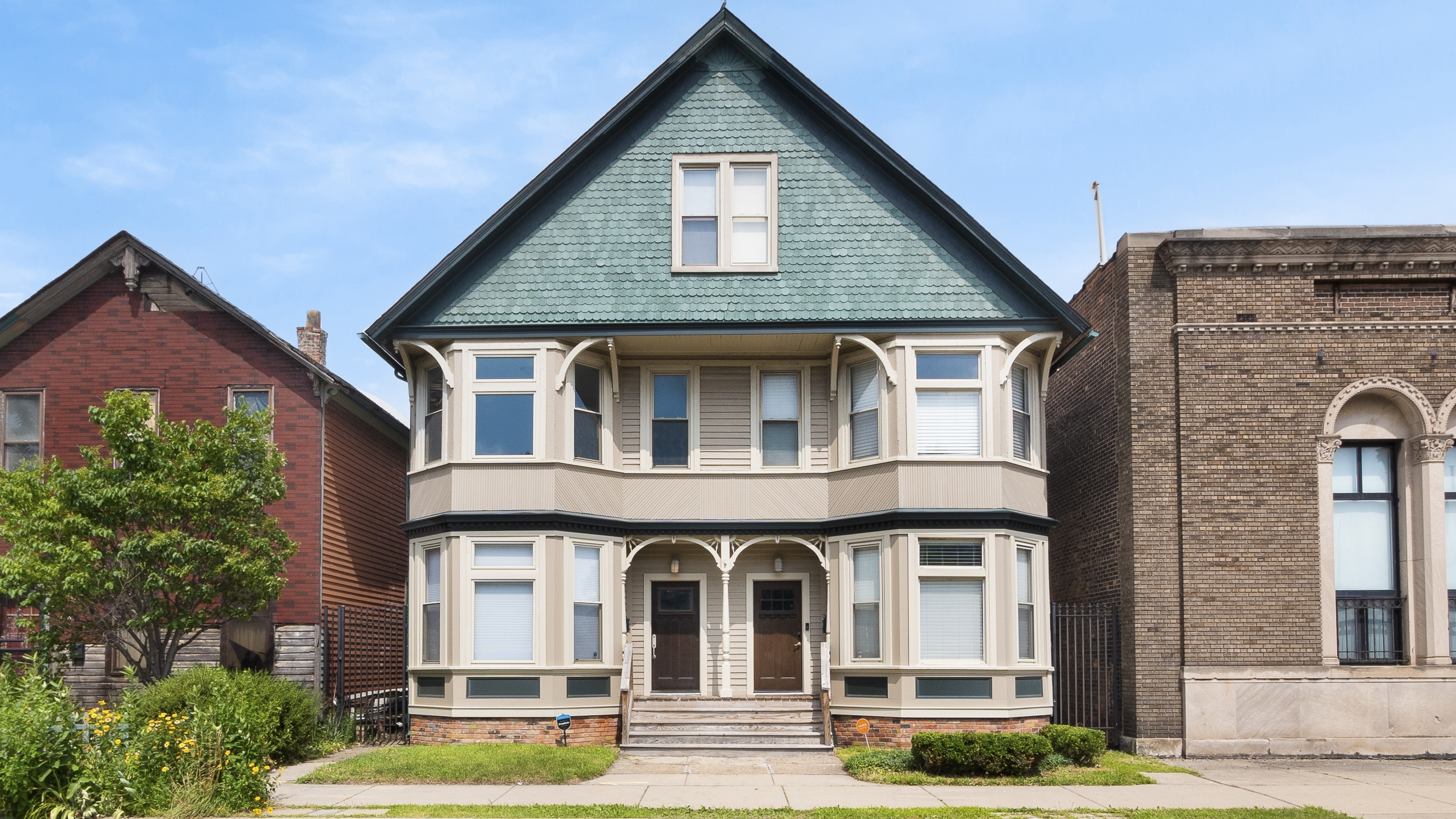 1510 Trumbull