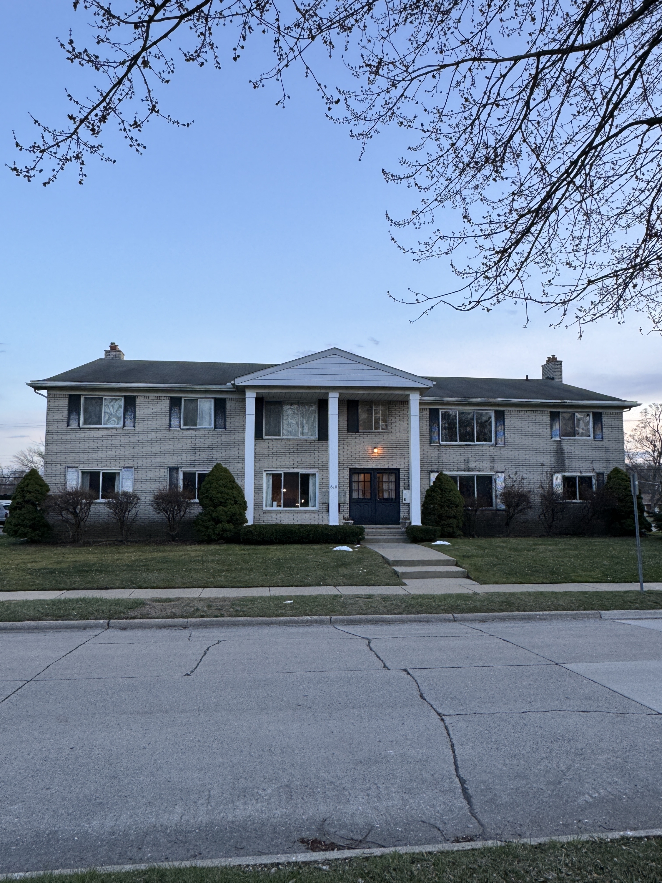 Property main image