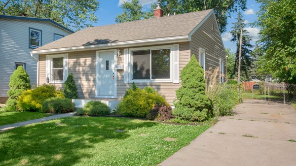 Property thumbnail image